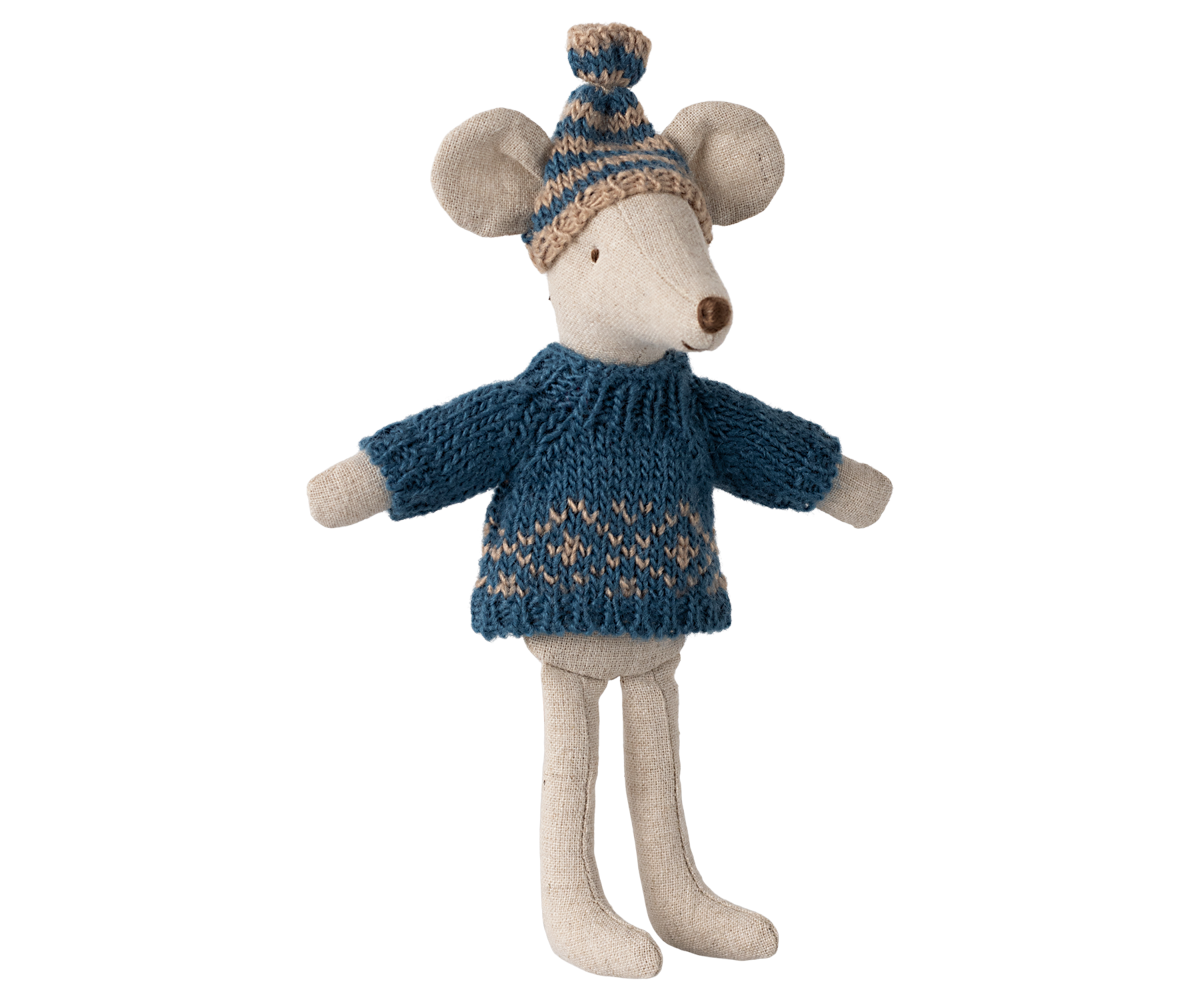 Knitted hat and sweater - Dad Mouse