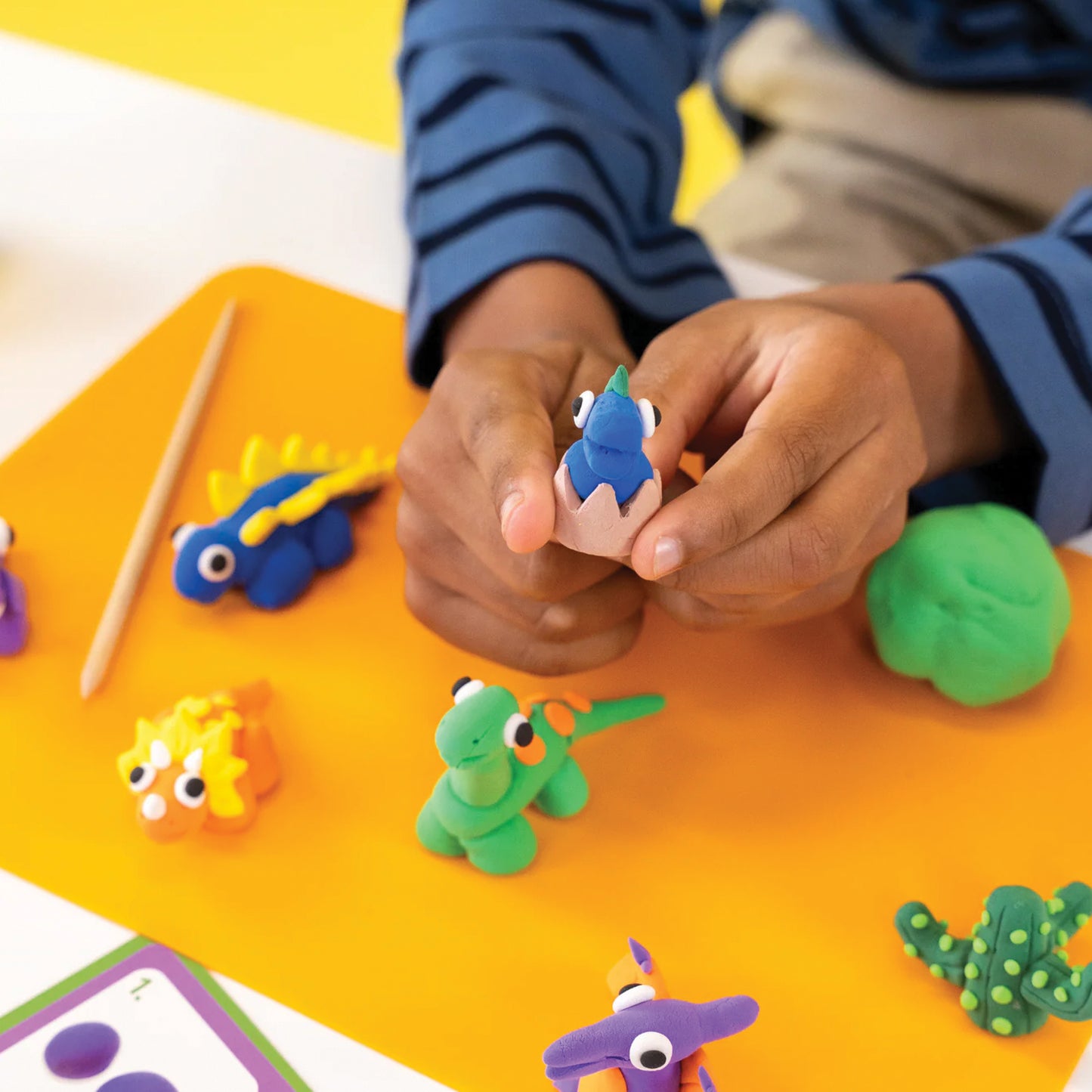 Floss & Rock Dino Clay & Play Set