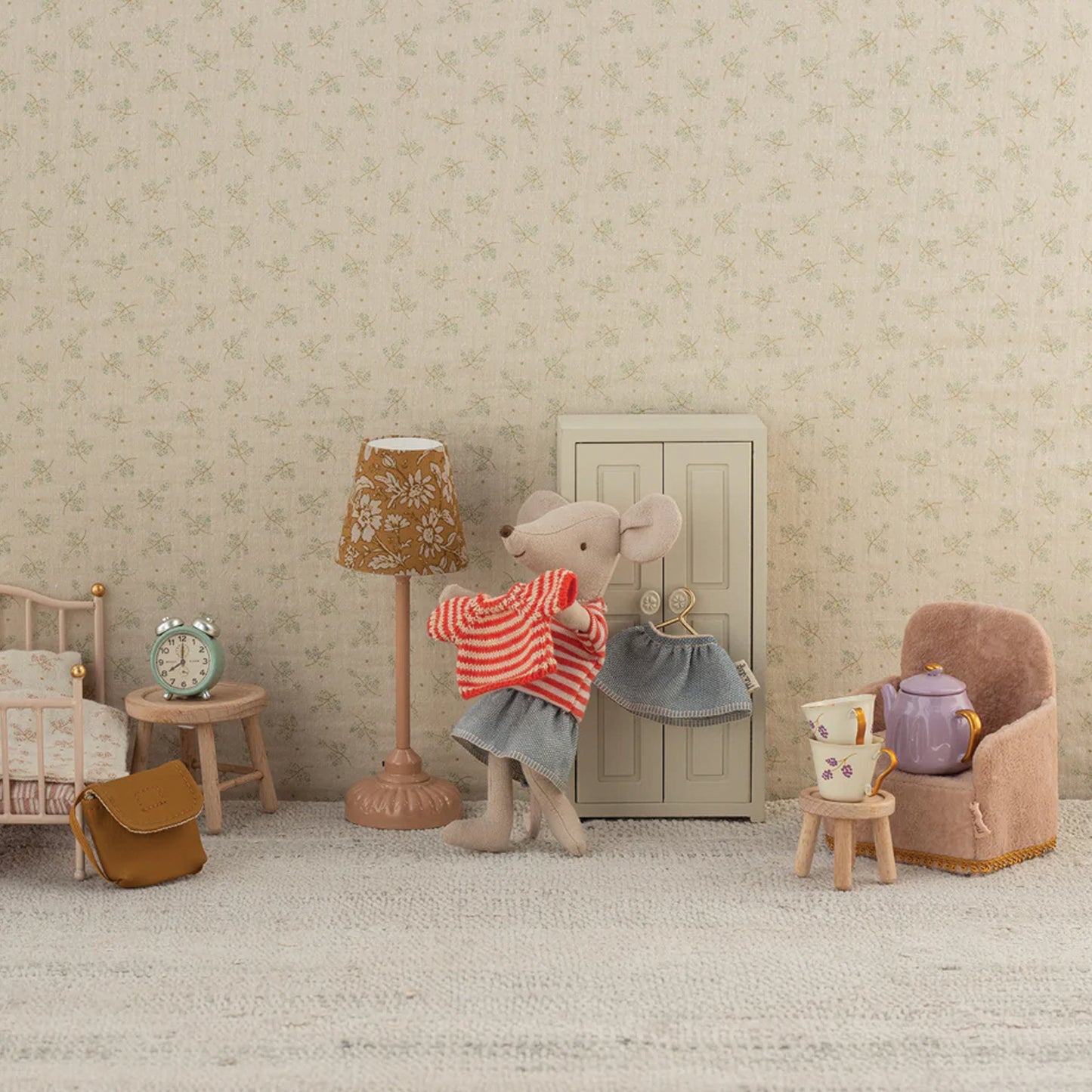 Maileg Mouse Folding Chair — Miniature Dollhouse Accessory
