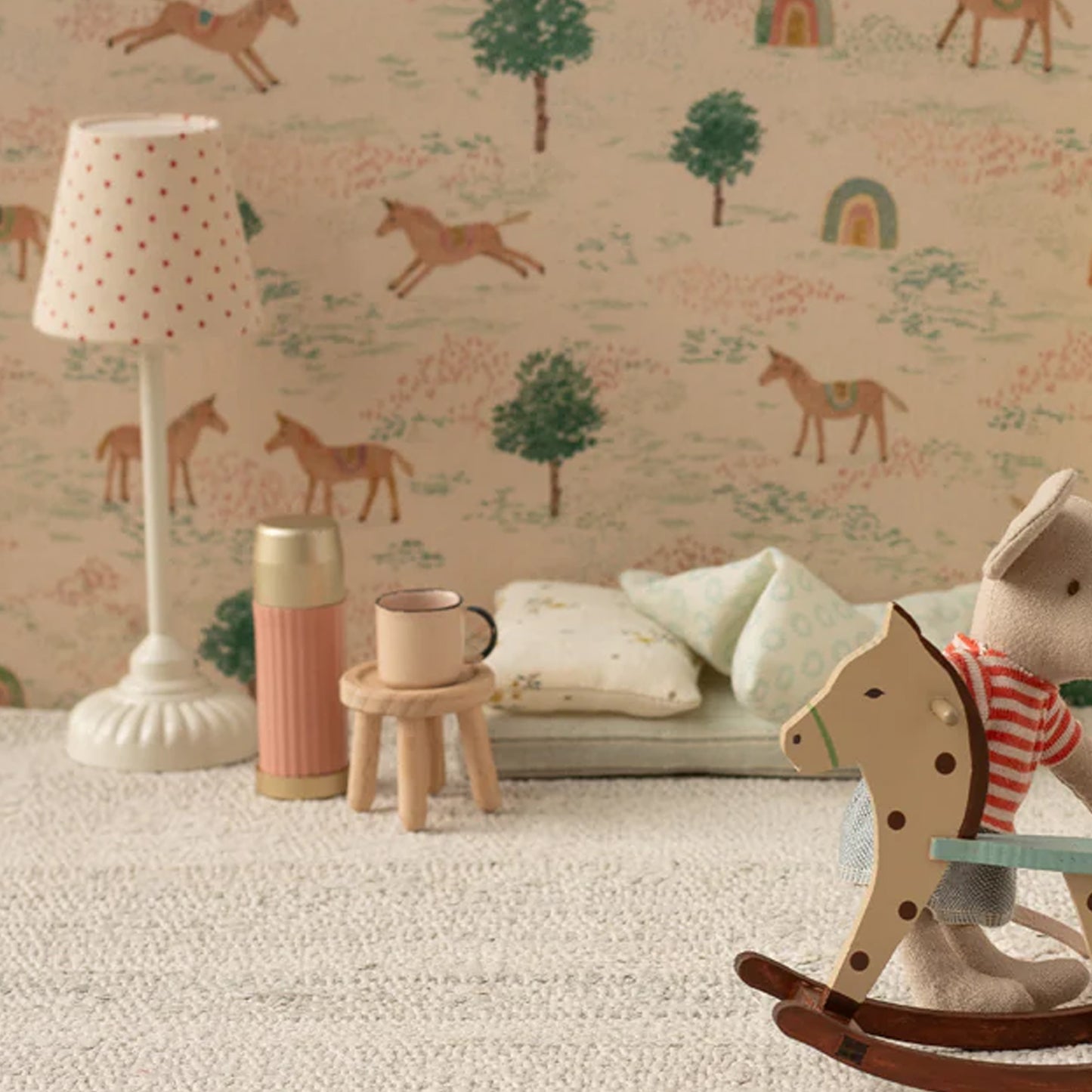 Maileg Vintage Floor Lamp Mouse in Sand — Miniature Dollhouse Accessory