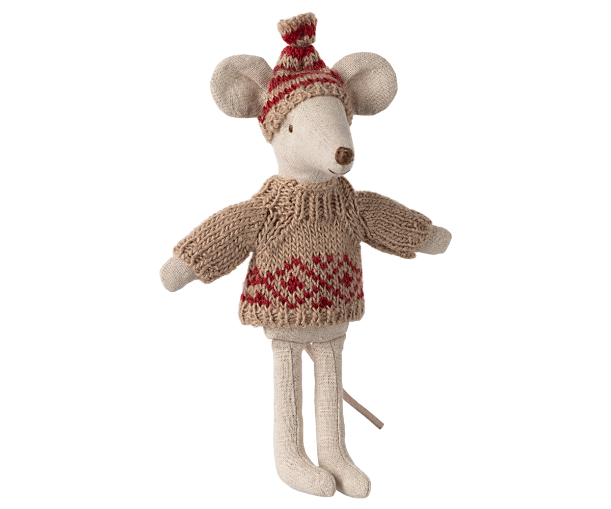 Knitted hat and sweater - mum mouse