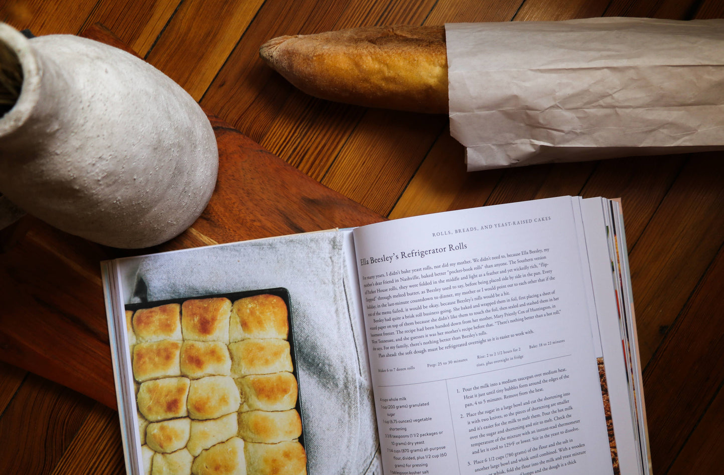 Baking In the American South : 200 Recipes and Their Untold