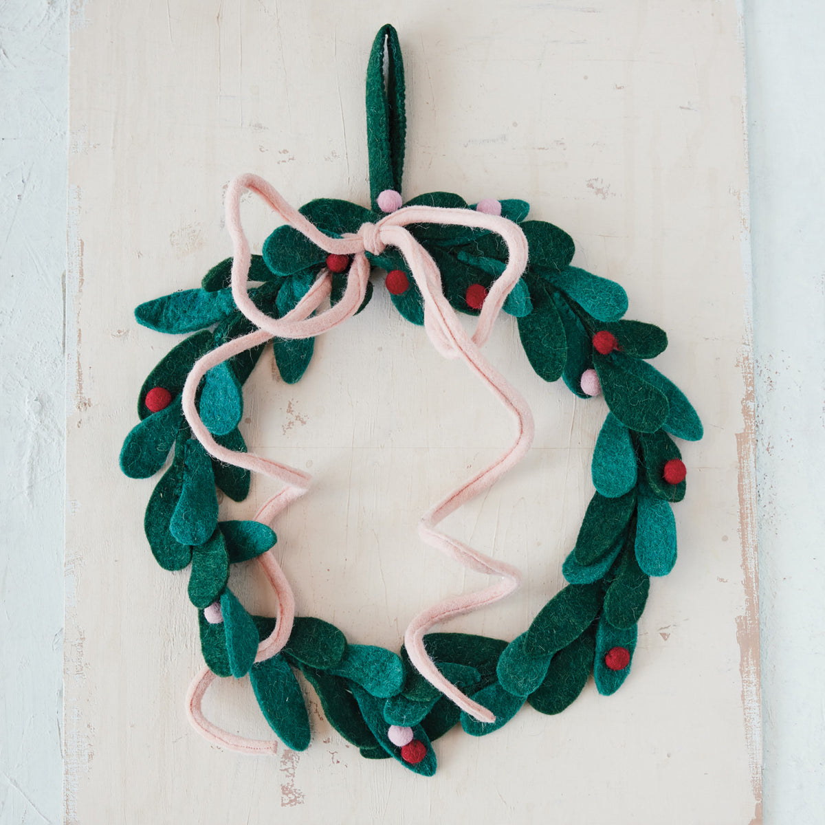 Handmade Wool Felt Leaves Wreath w Bow & Berries, Green