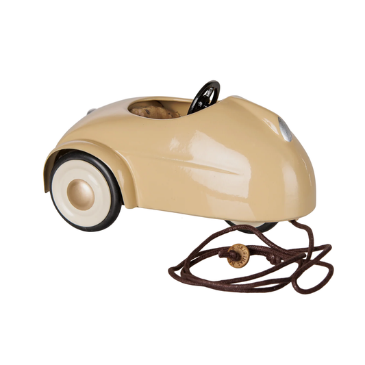 Maileg Car, Mouse in Wheat
