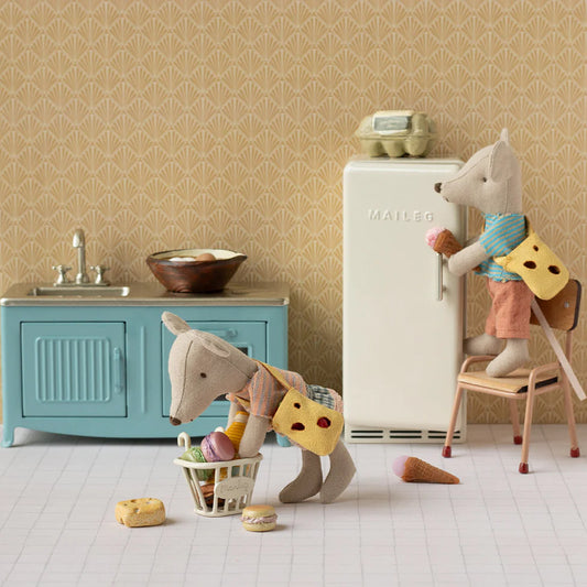 Maileg Clothes & Bag Little Sister Mouse — Collectible Accessory & Gift