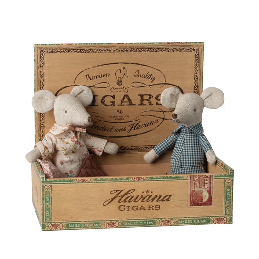 Maileg Grandma & Grandpa Mouse in Cigar Box — Collectible Gift Set