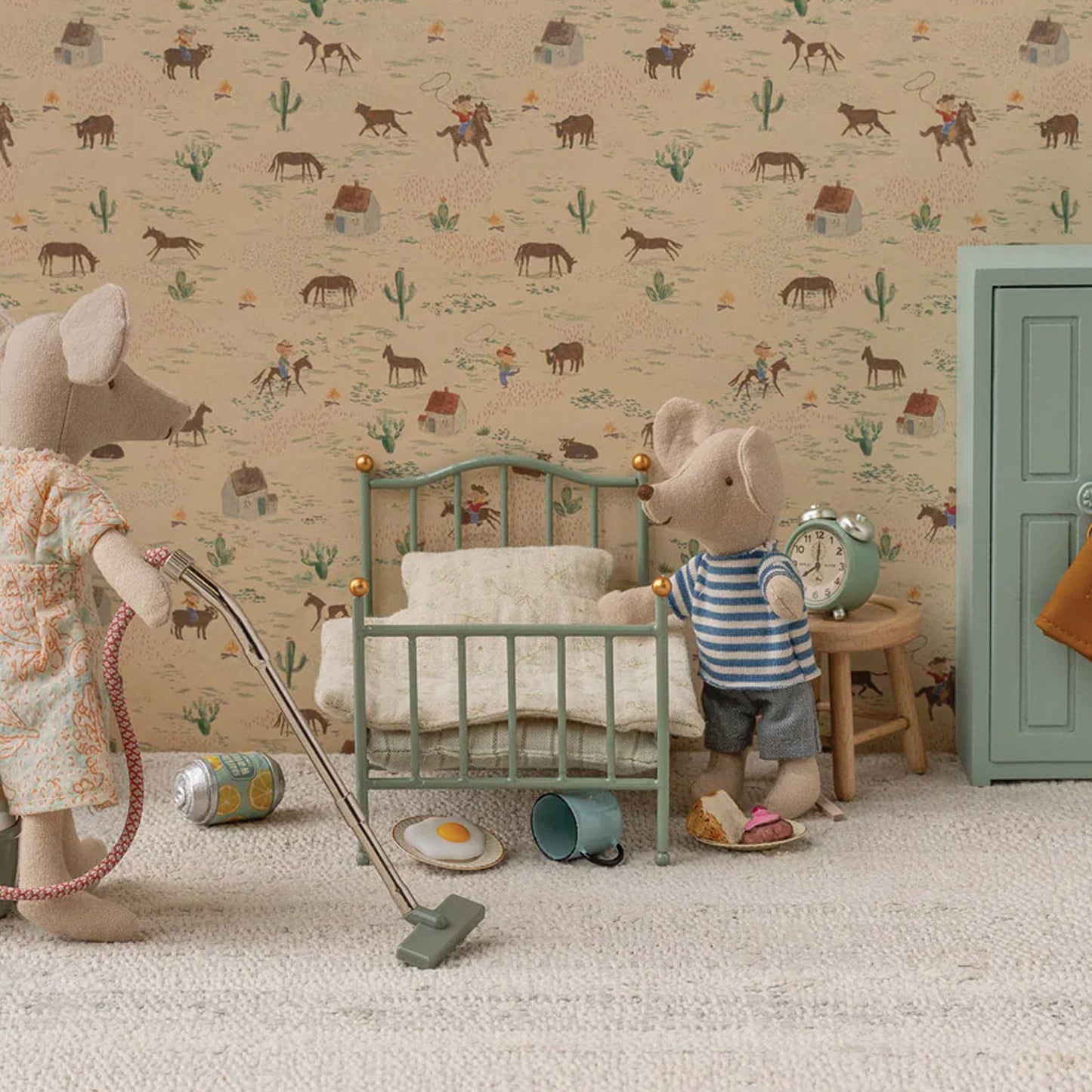 Maileg Mouse Vintage Single Bed in Mint — Miniature Dollhouse Furniture