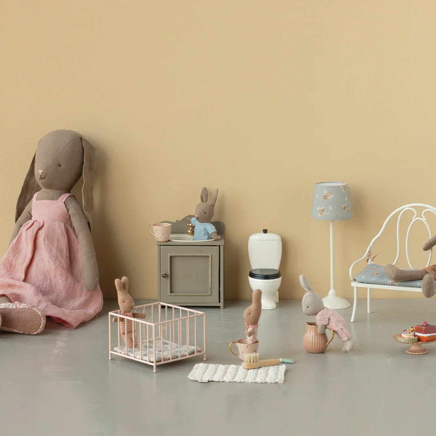 Maileg Play Pen in Rose — Miniature Dollhouse Accessory